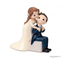 Figura de novios mirada