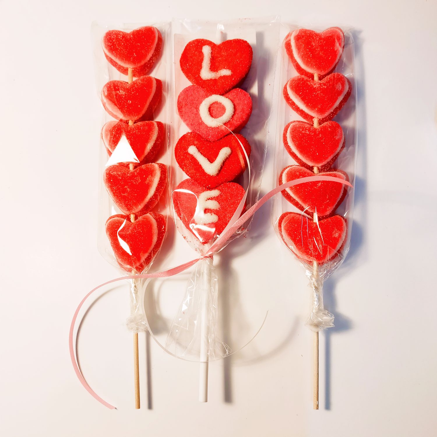 Brocheta de chuches rojas San Valentín